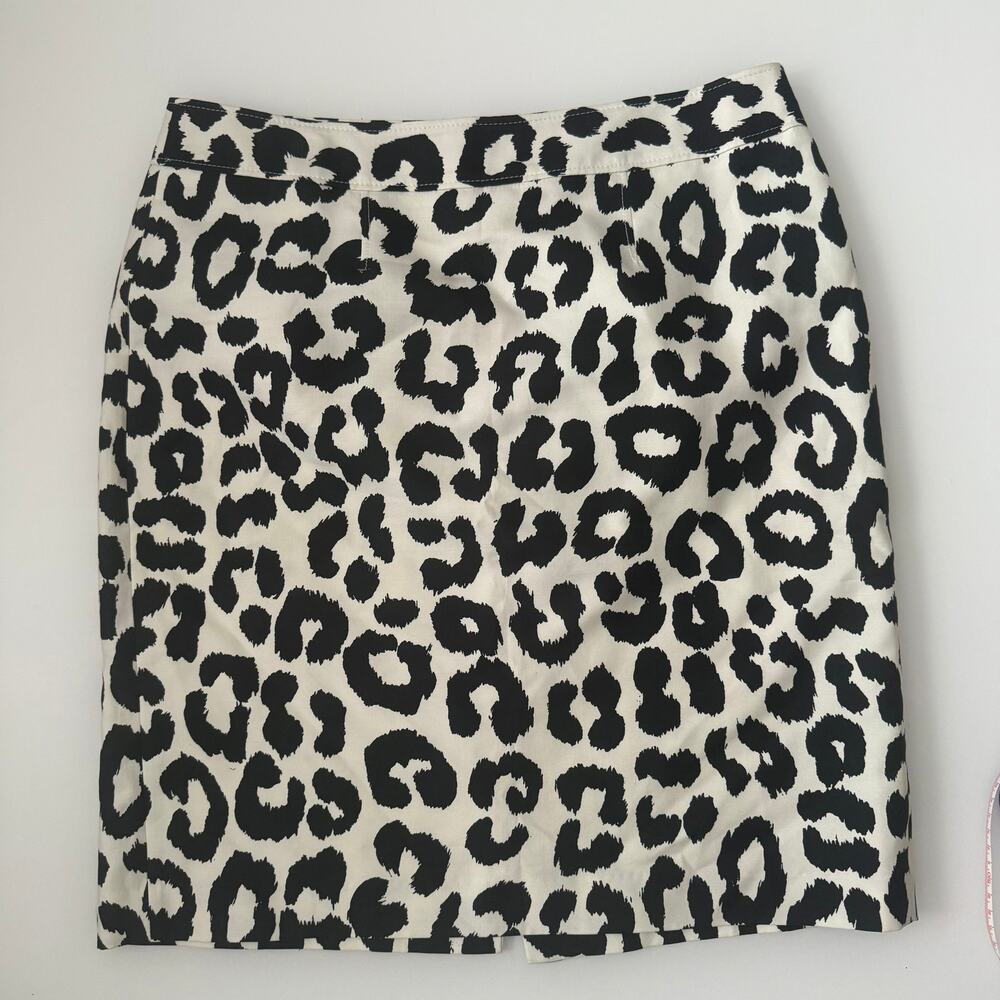 12 Loft Snow Leopard Skirt